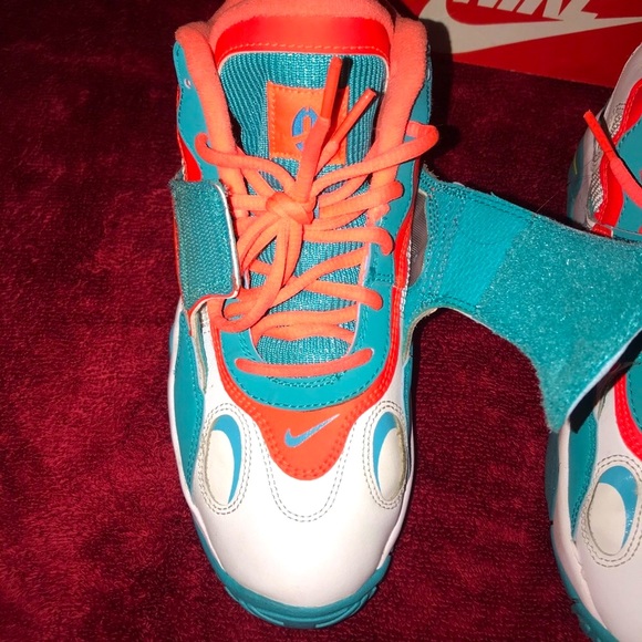 AIR speed TURF (GS) NIKES (worn only once )💕 - Picture 3 of 5